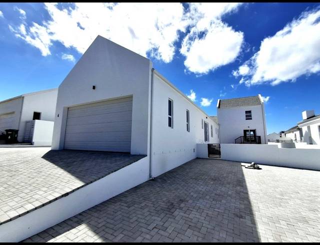 3 BEDROOM HOUSE FOR SALE IN SHELLEY POINT